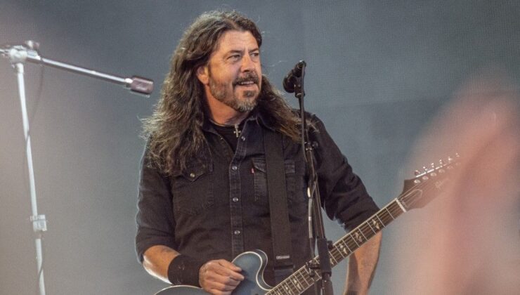 Ünlü Müzisyen Dave Grohl Sosyal Medyadan İtiraf Etti: Evlilik Dışı Bir Kızım Oldu