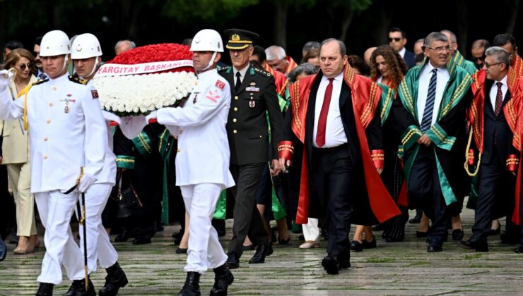 Yargıtay Üyelerinden Adli Yılın Açılışı Öncesi Anıtkabir’e Ziyaret