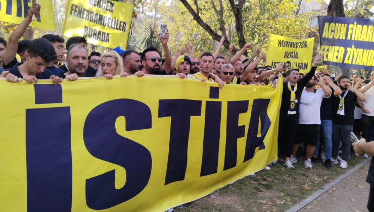 Yönetimi Protesto Etmek İsteyen Fenerbahçeli Taraftarlara Polis Engeli