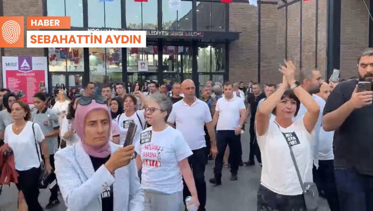 Ak Partili Yenişehirlioğlu, Kocaeli Kitap Fuarı’nda Protesto Edildi