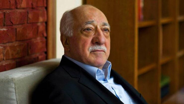 Akit Yazarı, Fetullah Güleni’in “Darbecileri” Desteklediğini, Önlerini Açtığını İddia Etti; “Onlar Olumlu Konuşsun” Dedi