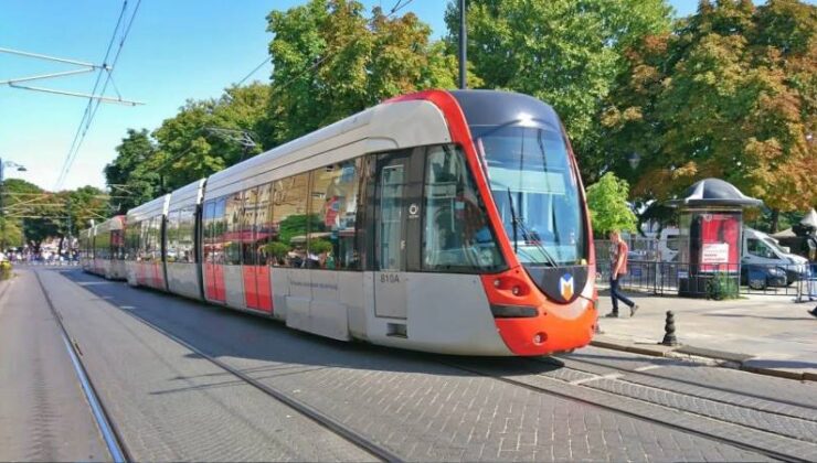 Aksaray Tramvay İstasyonu Tek Yönlü Kapatılıyor