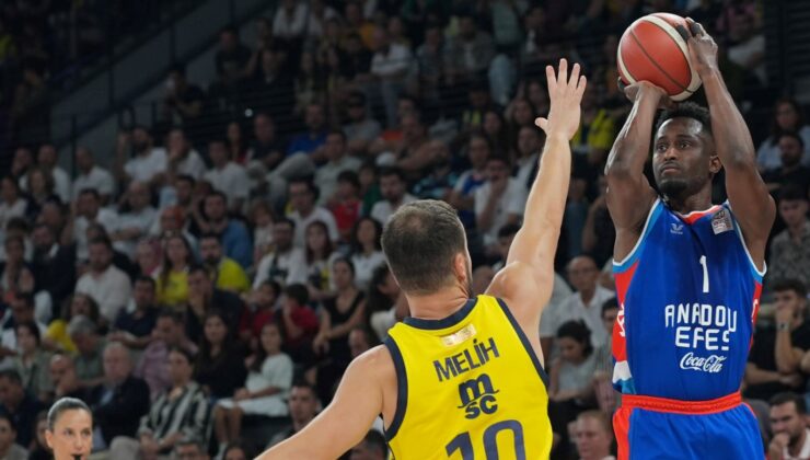 Anadolu Efes, Barcelona’yı Ağırlayacak