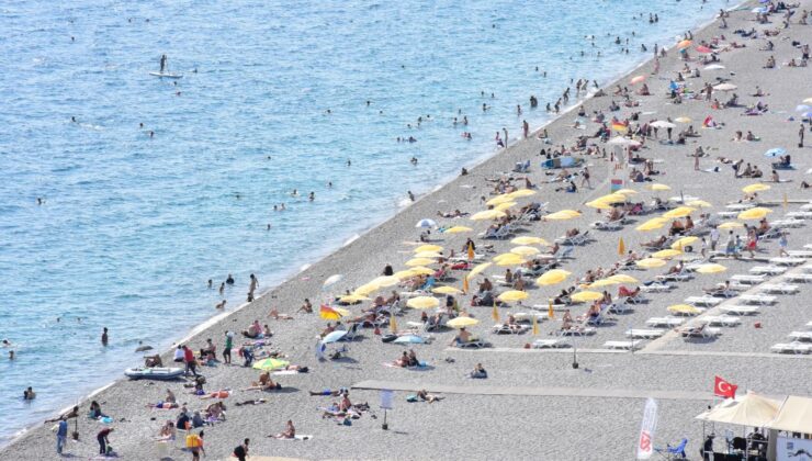 Antalya’ya Nem Çöktü: Beydağları Görünmez Oldu