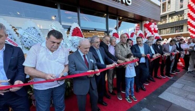 “Burger King Açılışın Katıldım, Yemedim” Demişti: Rize’de AKP’li Belediye Liderleri ve Teşkilat Yöneticileri Disipline Sevk Edildi