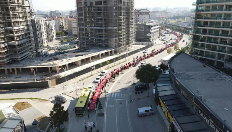 Bursa’da Öğrencilerden Teröre Lanet, &Amp;Quot;Yaşasın Cumhuriyet&Amp;Quot; Yürüyüşü