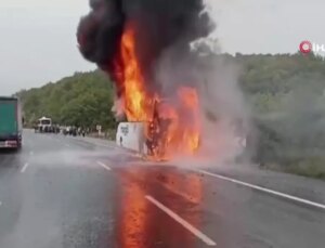 Bursa’da Yolcu Otobüsü Alevlere Teslim Oldu