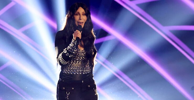 Cher, Victoria’s Secret Fashion Show’da Sahne Alacak