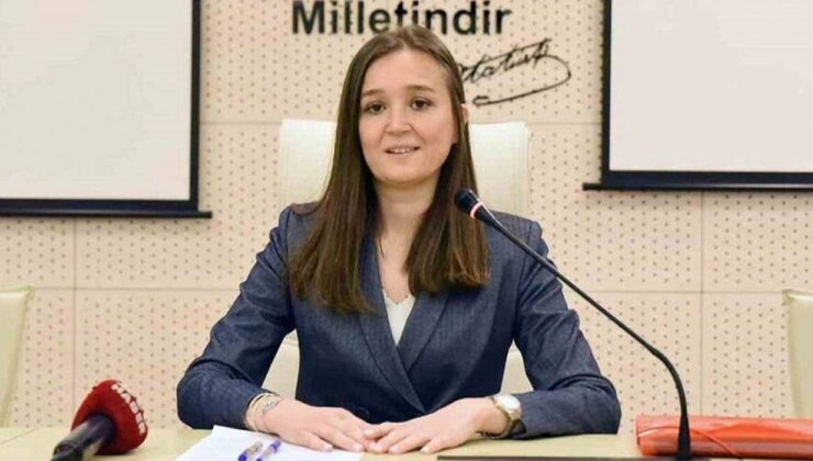 CHP Genel Başkan Yardımcılarından Özel ile Münasebeti Olduğu İddia Edilen Durbay’a Destek: “Bu Ülkede Kadın Olmak Zor, Hem Kadın Hem Siyasetçi Olmak Daha Da Zor”