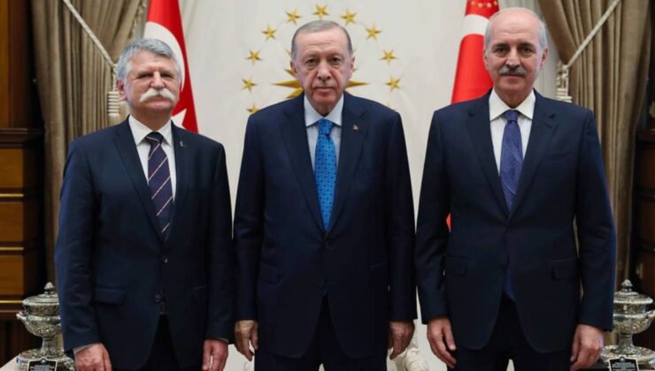 Cumhurbaşkanı Erdoğan, TBMM Başkanı Kurtulmuş ile Birlikte Macaristan Ulusal Meclis Başkanı László Kövér’i Kabul Etti