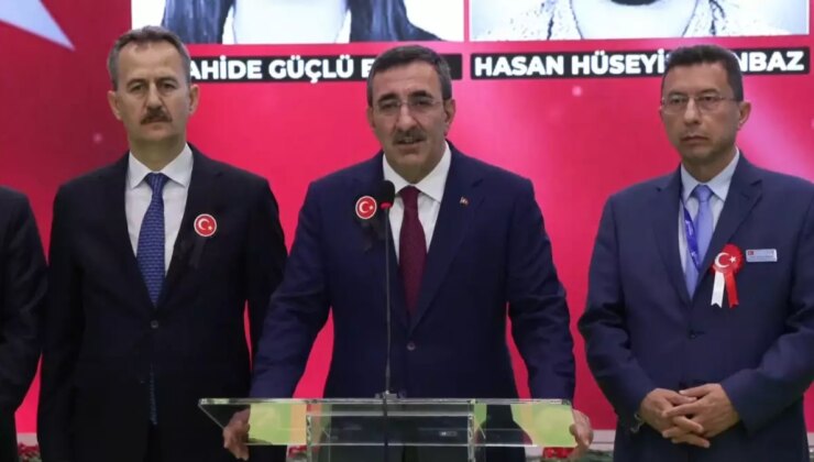 Cumhurbaşkanı Yardımcısı Yılmaz, Saha Expo Fuarı’nda Tusaş Standını Ziyaret Etti