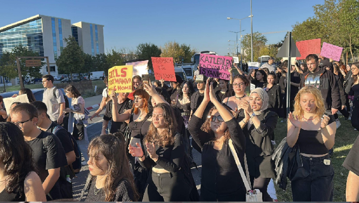 Edirne’de Üniversiteliler, Kadın ve Çocuk Cinayetlerine Karşı Siyah Giyinip 10 Kilometre Yürüdü