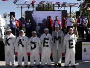 Emeklilikte Kademeye Takılanlar, İstanbul’da Miting Düzenledi