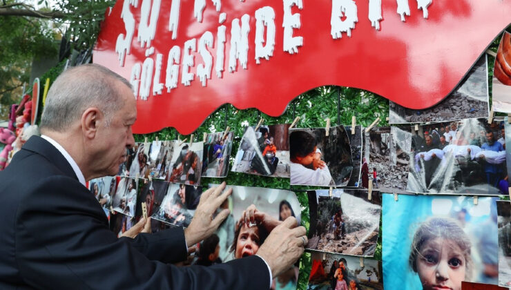 Erdoğan, ‘Soykırımın Gölgesinde Bir Yıl’ Panosunu Ziyaret Etti