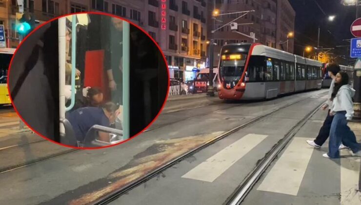 Fatih’te Karşıdan Karşıya Geçmeye Çalışan Kişiye Tramvay Çarptı