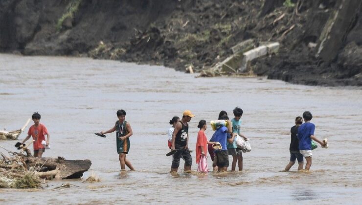 Filipinler’de Sel ve Toprak Kayması: 126 Kişi Hayatını Kaybetti