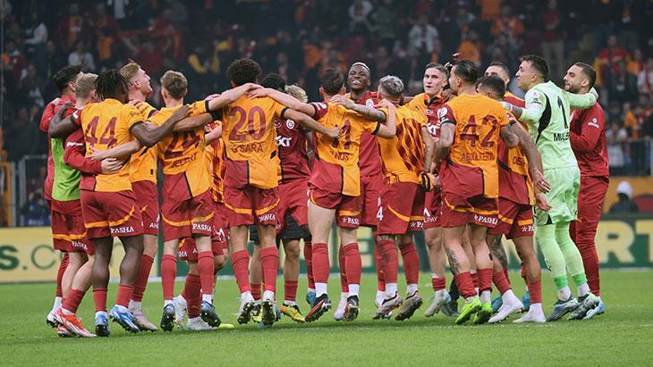 Galatasaray’da Yıldız Futbolcunun Bileti Kesildi! Okan Buruk’un Gözünden İyice Düştü