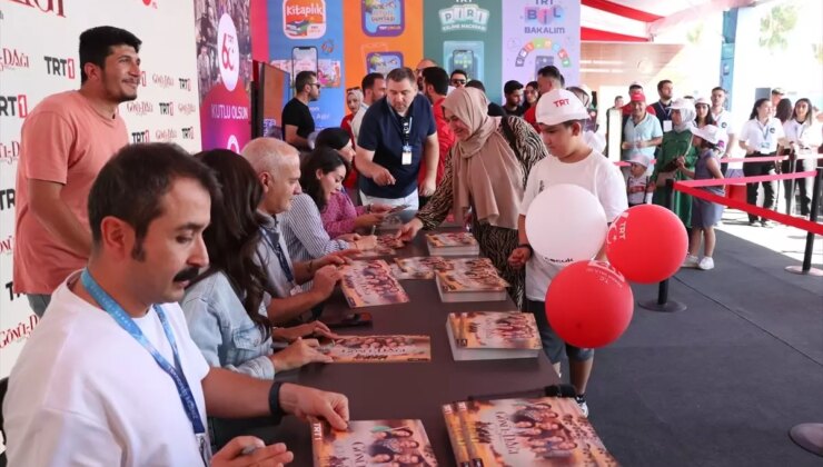 Gönül Dağı Oyuncuları Teknofest’te Hayranlarıyla Buluştu