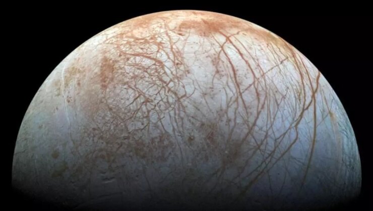 Jupiter’in Uydusu Europa’da ‘Yaşamın İzlerini’ Arayacak Uzay Aracı Fırlatılıyor