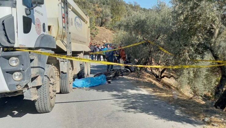 Kamyonla Çarpışan Motosikletin Sürücüsü Yaralandı, Eşi ve Torunu Öldü