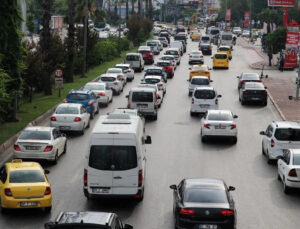  Kangren Olan Antalya Trafiğine ‘Boyalı Şerit’ Modeli