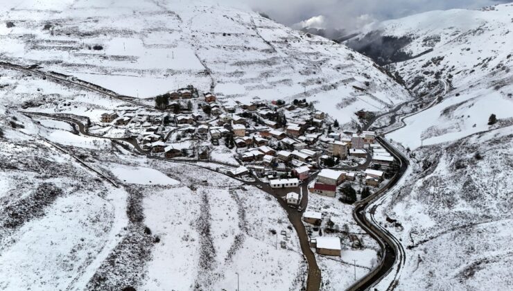 Karadeniz’de Yaylacılar Dönüşe Geçti