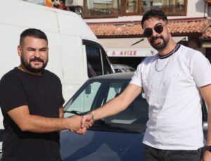 Konya’da Iphone ile Arabayı Takas Ettiler