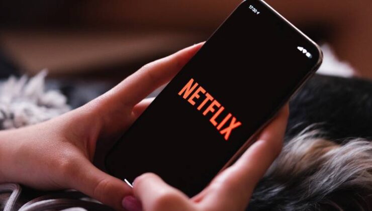 Netflix’e Yeni Özellik Geliyor: Anlar Paylaşılacak