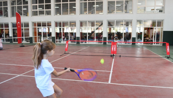 Osmangazi’de Cumhuriyet Kupası Tenis Turnuvası Başladı