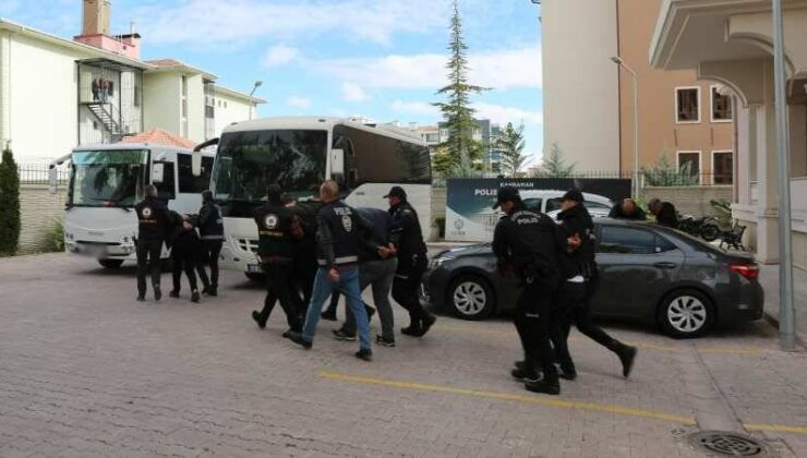 Trafikte Tartıştığı Kişiyi Öldürdü; Hayvan Taşıma Aracında Saklandı