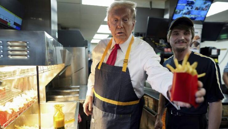 Trump, Rakibi Harris’e Gönderme Yaparak Bir Fast Food Restoranında Patates Kızarttı