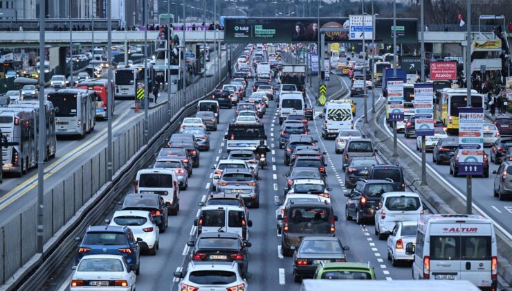 Uzmanından Araç Sahiplerine Tarihli Uyarı: ‘Kasko ve Trafik Sigortası Yaptırmanın Tam Zamanı’