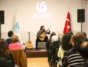 Viyana’da Mikrotonal Gitar Dinletisi Yoğun İlgi Gördü