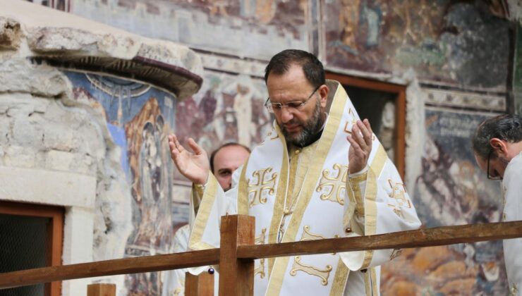 Zelenskiy ‘Ekümenik’ Olduğunu İddia Etmişti: Bartholomeos ‘Tepki’ Olarak Sümela Manastırı’ndaki Ayine Katılmadı