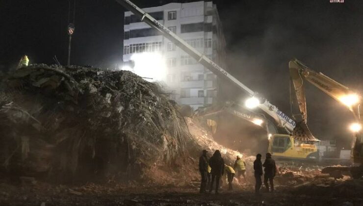 146 Kişiye Mezar Olmuştu: Hamidiye Sitesi’nin Müteahhidinin Binayı “9 Şiddetindeki Sarsıntıya Dayanır” Diye Sattığı İddia Edildi