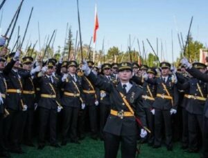 52 Barodan TSK’dan İhracı İstenen Teğmenler İçin Açıklama: Atatürk’e Bağlılık Bildirmek, Subaylarımız İçin Bir Tarihi Şuur ve Sorumluluktur