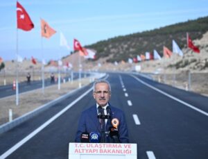 ABDulkadir Uraloğlu, Kızılkaya-Bozova-Korkuteli Yolu’nun Açılışını Yaptı