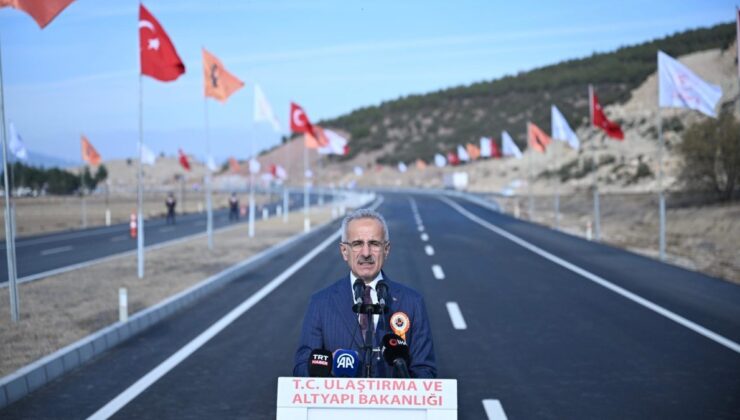 ABDulkadir Uraloğlu, Kızılkaya-Bozova-Korkuteli Yolu’nun Açılışını Yaptı