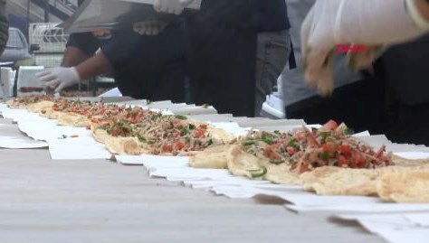 Adana, Ankara’ya Gitti: 106 Metre Kebap İkram Edildi