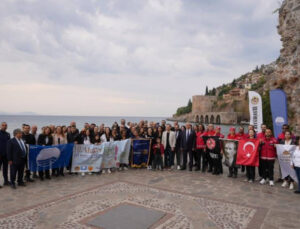 Alanya’da Taban Deniz Tertemiz Etkinliği