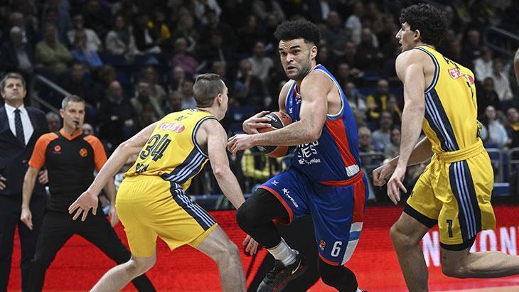 Anadolu Efes Deplasmanda Hata Yapmadı! Euroleague’de Alba Berlin’i Devirdi