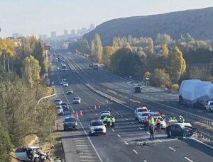 Arabasıyla Ters Yönde İlerleyen Sürücü Kazaya Yol Açtı: 3 Ölü, 2 Yaralı