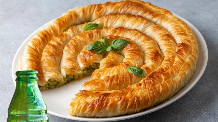 Börek Ustaları Bu Sosu Sır Gibi Saklıyor! Yufkanın Arasına Sürünce Çıtır Çıtır Olacak