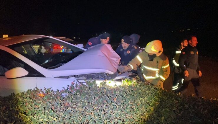 Bursa’da 2 Otomobil Çarpıştı: 4 Yaralı