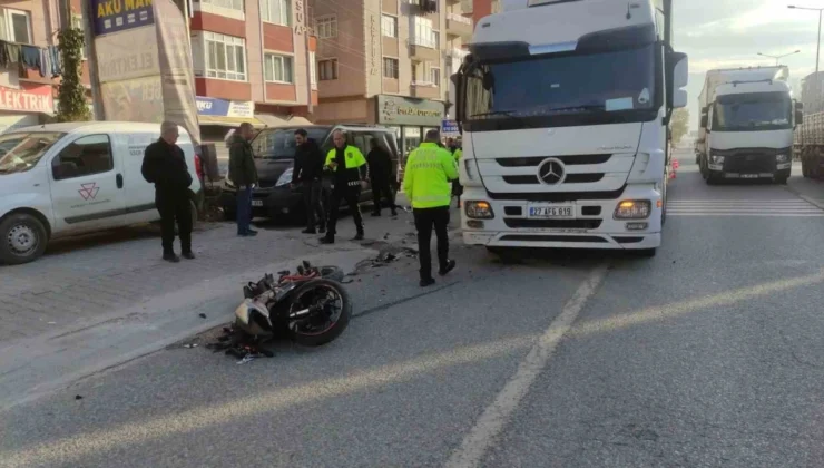 Bursa’da Tek Teker Üzerinde Gitmek İsterken Kaza Yaptı