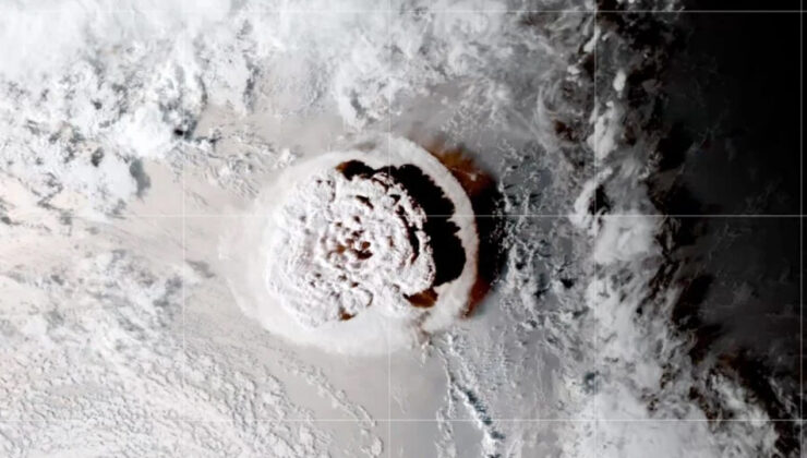Büyük Tonga Yanardağ Patlamasından 15 Dakika Önce Yaşanan Garip Bir Olay Tespit Edildi
