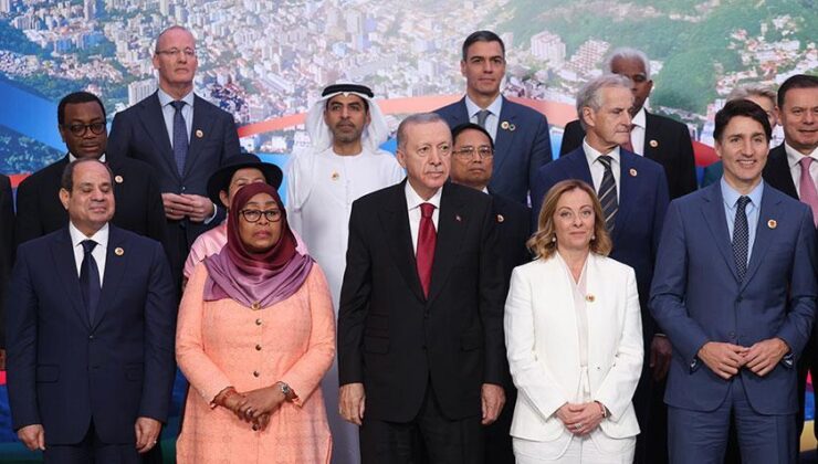 Cumhurbaşkanı Erdoğan G20 Önderler Zirvesi’nde Aile Fotoğrafına Katıldı