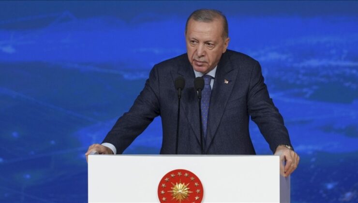 Cumhurbaşkanı Erdoğan “Yaşayan İnsan Hazineleri Ödülleri” Programında Konuşuyor