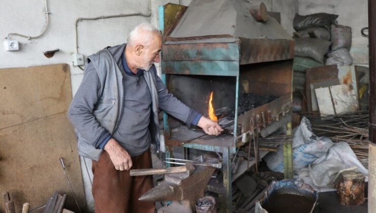 Dede Mesleğini 65 Yıldır Sürdürüyor: Kimse Bu İşi Yapmak İstemiyor, Benden Sonra Tezgah Kapanacak