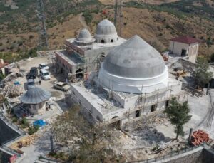 Depremde Yıkılan Hazreti Ukkaşe Türbesi Yeniden Yapılıyor